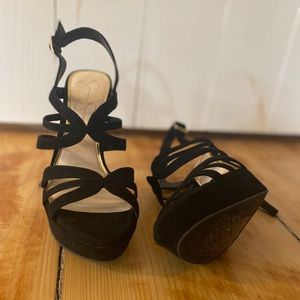 Jessica Simpson Platform black suede heels